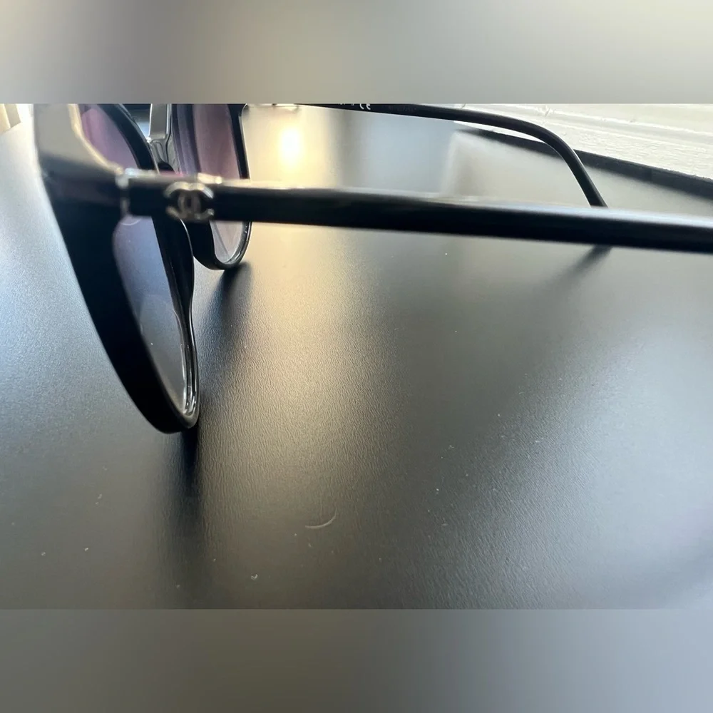 Chanel Black Round Sunglasses - Picture 3 of 7